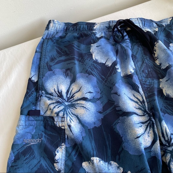 Speedo Hibiscus Flower Swim Trunks - Picture 3 of 9